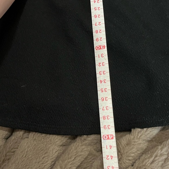 black skater skirt - Picture 4 of 4